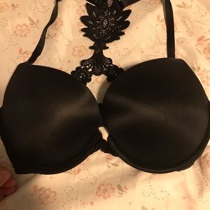 Victoria secret bra  black color 32/DD